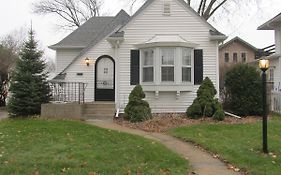 Covered By Faith Rentals -Storybook Home